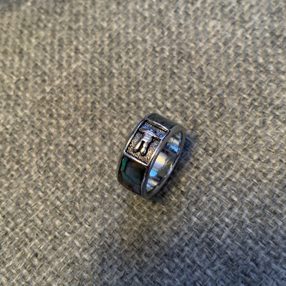 Vintage Inukshuk First Nations Jewelry Ring Abalone West Coast Piece Small - Picture 4 of 5